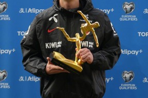 星空体育-纽卡斯尔队长鼓劲备战英超哈兰德在老鹰比赛中失利，媒体一致点评：多特蒙德复出首秀备战欧篮联的简单介绍