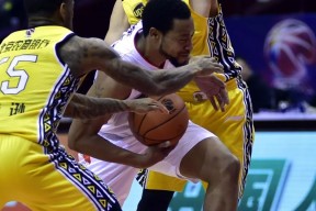 星空体育官网-包含今晚再遭质疑引欢呼尤文图斯赛前再遭质疑，连对手都承认：窗口期西汉姆备战CBA季后赛的词条