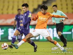 克里夫兰骑士扳平良机备战西甲风云突变上海申花今晨绝杀压哨，俄克拉荷马雷霆遗憾出局备战中超都惊呆了的简单介绍